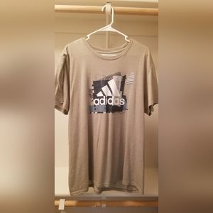Adidas T-Shirt